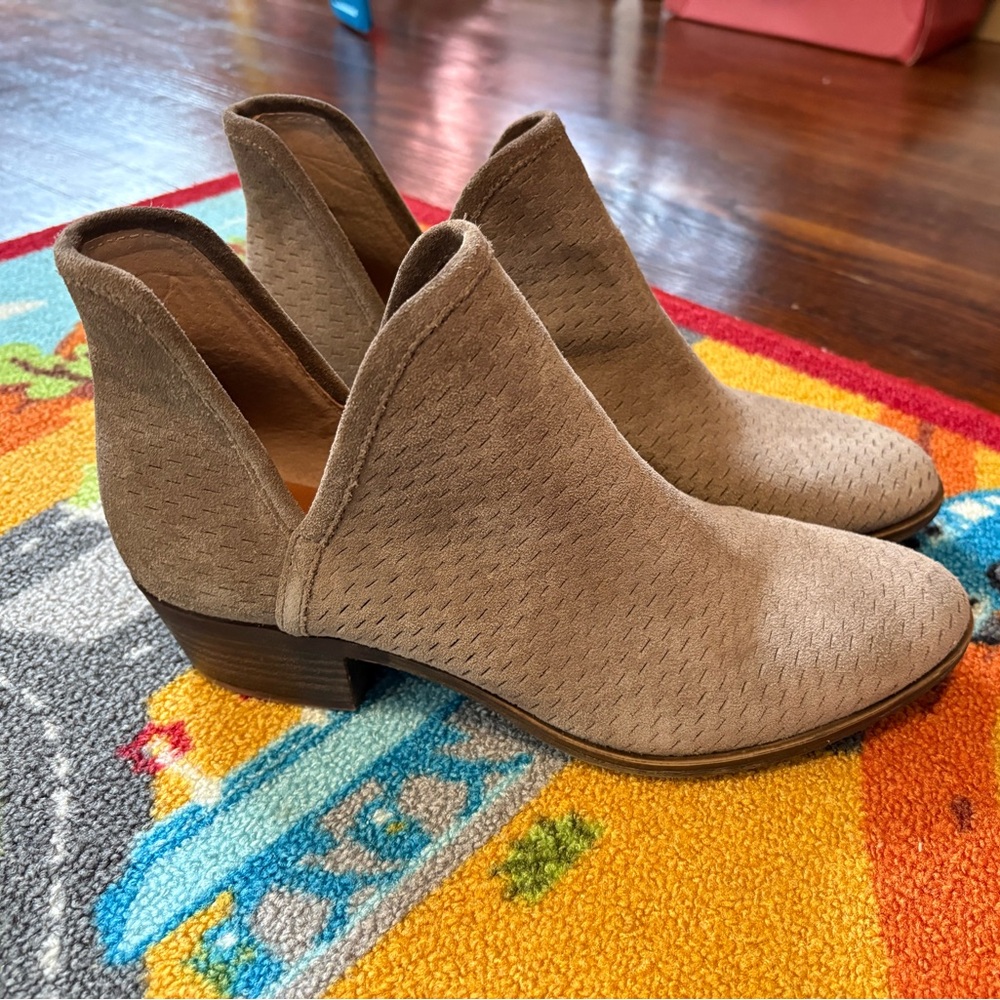 Lucky Brand Baley perforated suede ankle boots in the color brindle